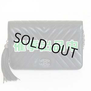 画像: シャネル　シェブロン Vステッチ チェーンウォレット A84444 ブラック／SIV金具