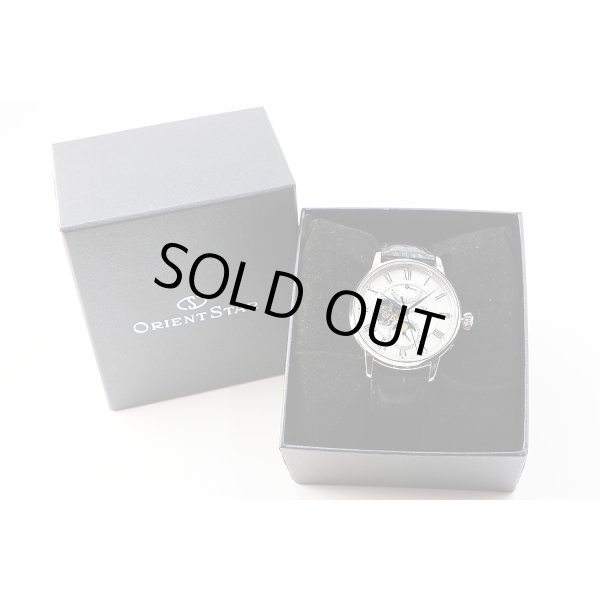 オリエントスター　ＲＫ－ＡＹ０１０２　銀文字盤　メカニカルムーンフェイス　箱