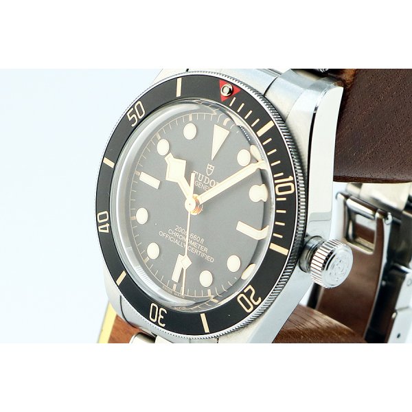 チューダー　ヘリテージ　ブラックベイ　７９０３０Ｎ　黒文字盤　黒ベゼル　サイド