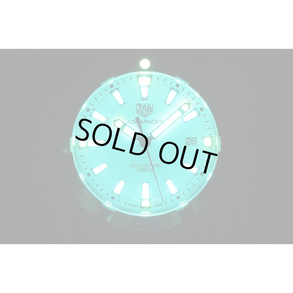 タグホイヤー　アクアレーサー　ＷＢＤ１１１１　白文字盤　ライト暗闇