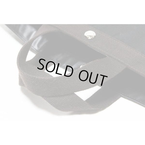 エルベシャプリエ　コーデュラ舟型トートM 707C ノワール／モカ　持ち手に毛羽立ち