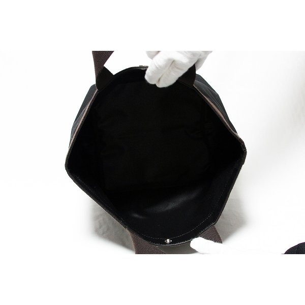 エルベシャプリエ　コーデュラ舟型トートM 707C ノワール／モカ　中身