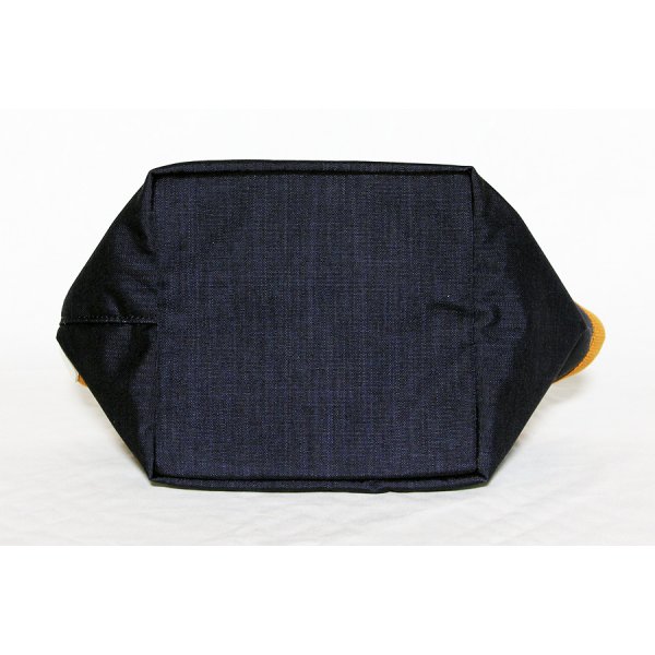 エルベシャプリエ　コーデュラ舟型トートS 701CB ネイビー／ヴィゴーニュ／ブランタグ　底