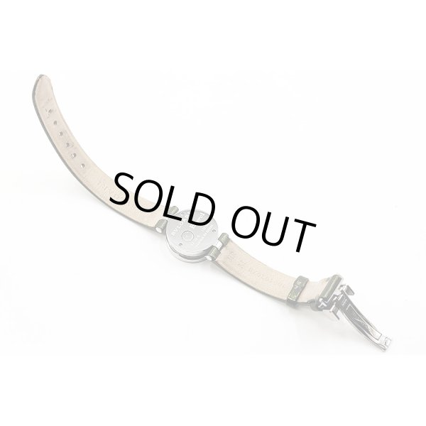 ブルガリ　ビーゼロワン　ＢＺ２２　黒文字盤　革ベルト状態　裏面