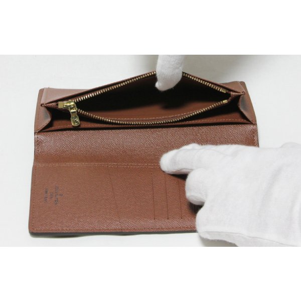 ルイ・ヴィトン	ポルトフォイユ・ブラザ M66540　中身