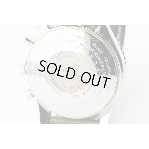 ブライトリング　ナビタイマーワールド　Ａ２４３２２　黒文字盤　裏面拡大