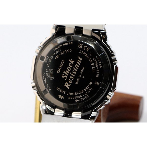 カシオ　Ｇショック　ＧＭ－Ｂ２１００Ｄ　デジアナ　黒文字盤　裏面拡大