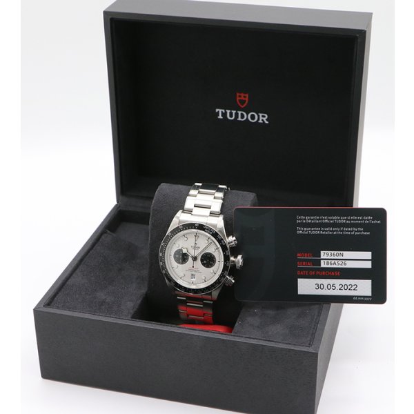 チューダー　ブラックベイ　クロノグラフ　７９３６０Ｎ　白文字盤　黒インダイアル　箱・保証書