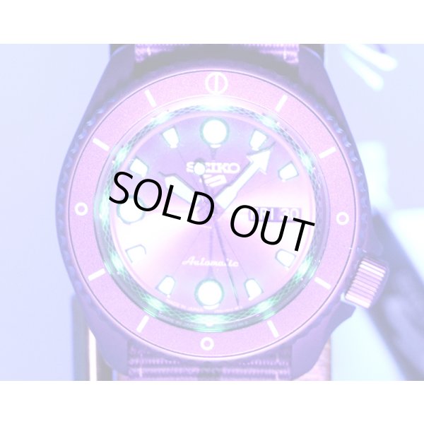 セイコー　セイコー５　ＳＢＳＡ０９７　グレー文字盤　４Ｒ３６－０９Ｇ０　暗所