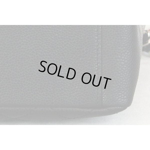 シャネル　PST チェーントートバック A20994 ブラック／SIV金具　底拡大