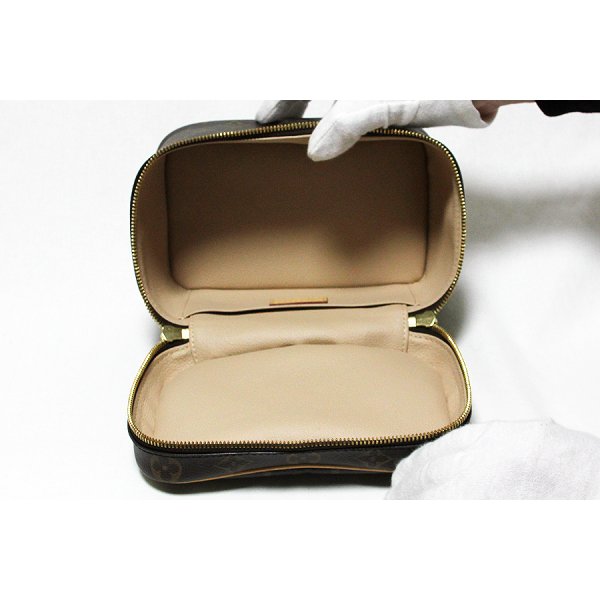 ルイ・ヴィトン　ニース・ミニ M44495　中身