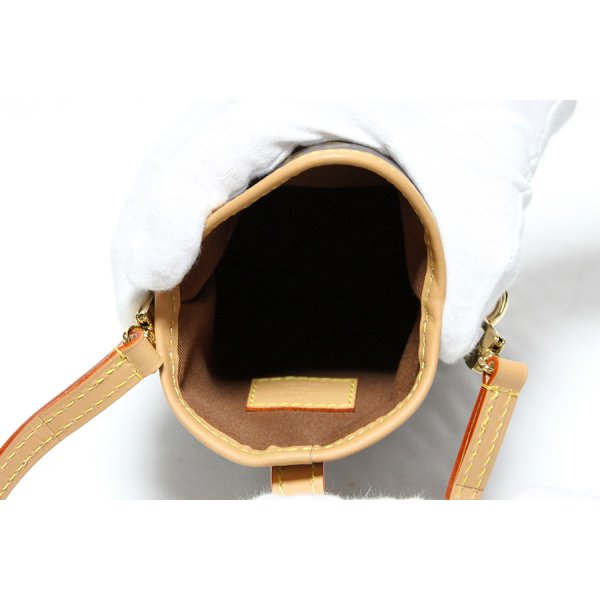 ルイ・ヴィトン　フォールド・ミー ポーチ M80874　中身