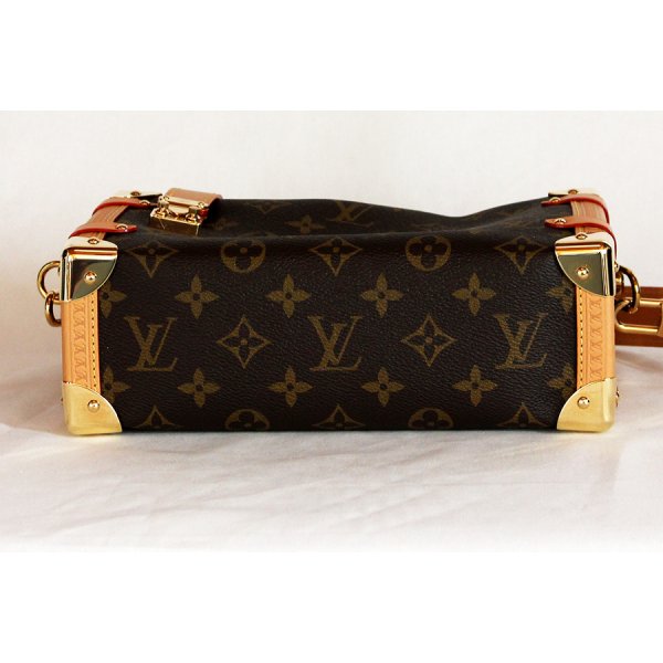 ルイ・ヴィトン　サイドトランクMM M46358　底