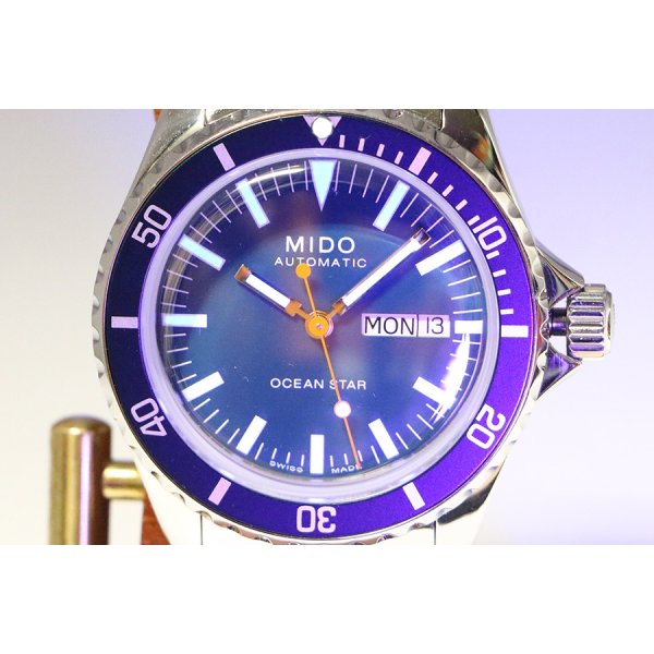ミドー　オーシャンスタートリビュート　Ｍ０２６．８３０　青文字盤　ライト