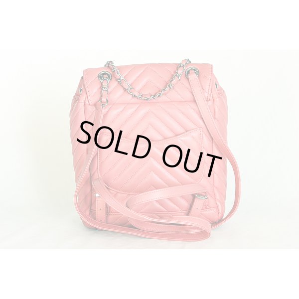 シャネル シェブロン Vステッチ チェーンリュック A91121 ピンク　裏面