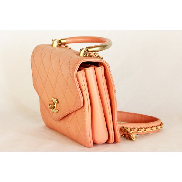 シャネル マトラッセ トップハンドル2WAYショルダーバック コーラルオレンジ　サイド