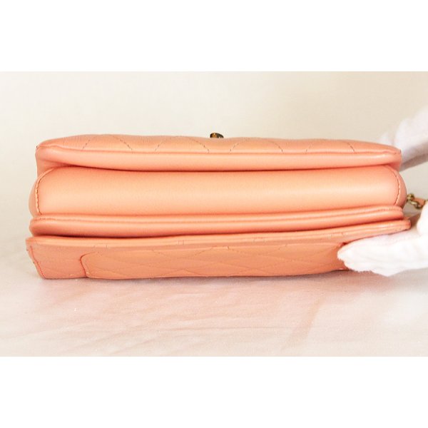 シャネル マトラッセ トップハンドル2WAYショルダーバック コーラルオレンジ　底