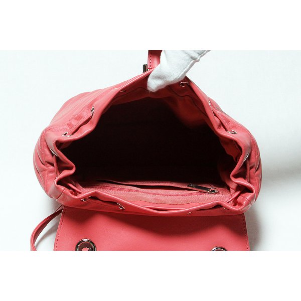 シャネル シェブロン Vステッチ チェーンリュック A91121 ピンク　中身