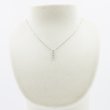 タサキ　K18WG ダイアイリペンダントネックレス 0.19ct 2.50g　装着イメージ