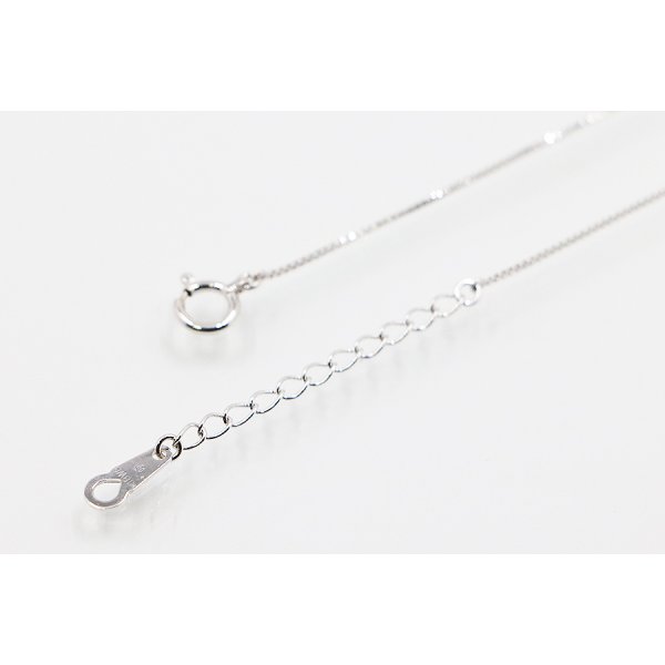 タサキ　K18WG ダイアイリペンダントネックレス 0.19ct 2.50g　留め具