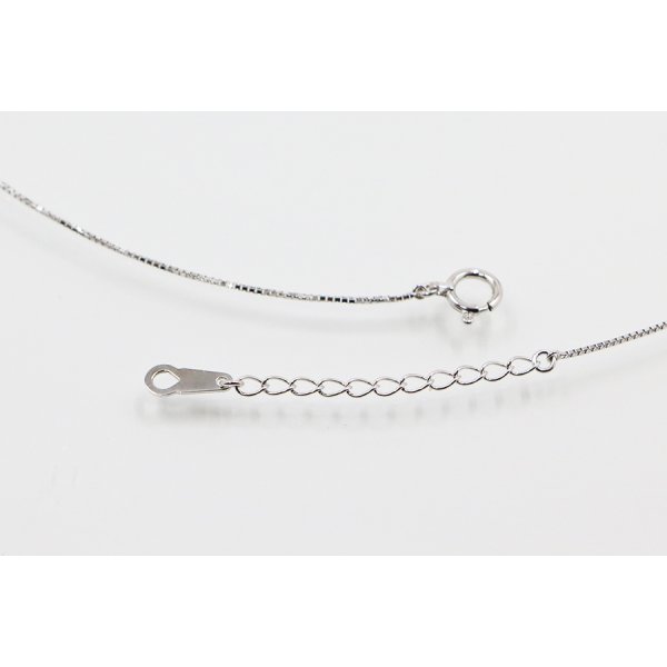 タサキ　K18WG ダイアイリペンダントネックレス 0.19ct 2.50g　留め具