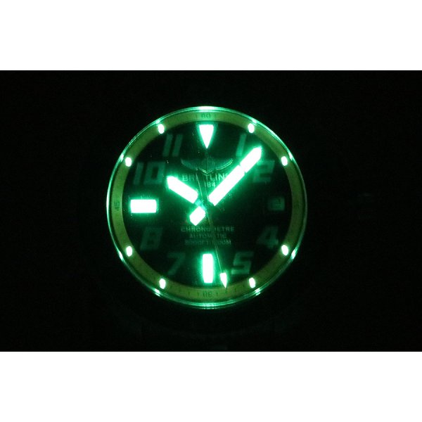 ブライトリング　スーパーオーシャン４２　Ａ１７３６４　黒文字盤　オレンジリング　ライト暗闇