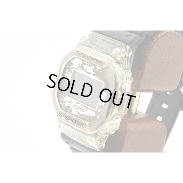 カシオ　Ｇショック　ＤＷ－５６００ＳＫＣ　デジタル文字盤　カモフラージュ　サイド拡大