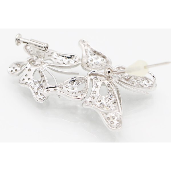 K18WG ダイアイリブローチ 2.20ct 7.50g　裏面