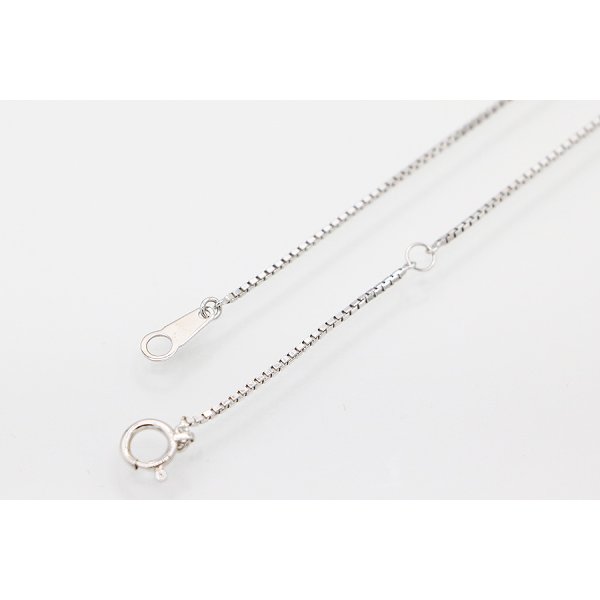 K18WG/PT900 エメラルドダイアイリペンダントネックレス 0.95ct 0.66ct 6.40g　留め具外したイメージ