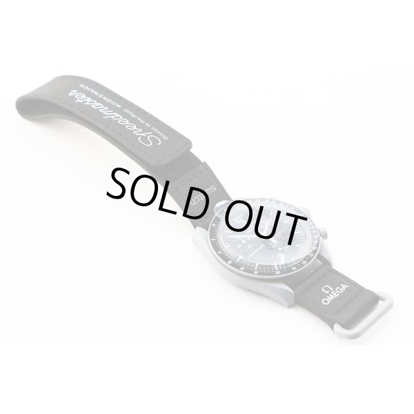 スウォッチ＊オメガコラボ　スピードマスター　ミッションｔｏムーン　Ｓ０３３Ｍ１００　黒文字盤　ナイロンベルト状態　表面