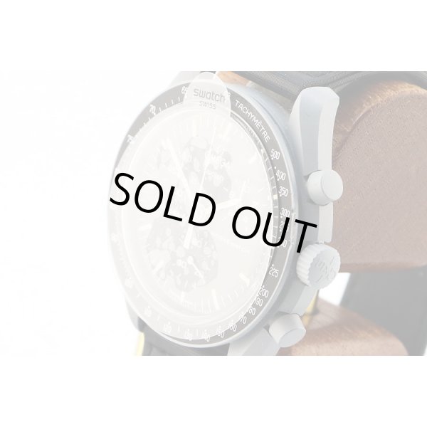 スウォッチ＊オメガコラボ　スピードマスター　ミッションｔｏムーン　Ｓ０３３Ｍ１００　黒文字盤　サイド拡大