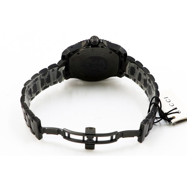 グッチ　ダイブ２００ｍ　１３６．２　黒文字盤　ブレス