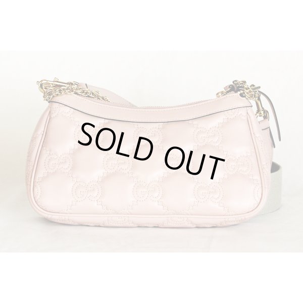 グッチ　GGマトラッセショルダーバック 735049 493075 ピンク　裏面