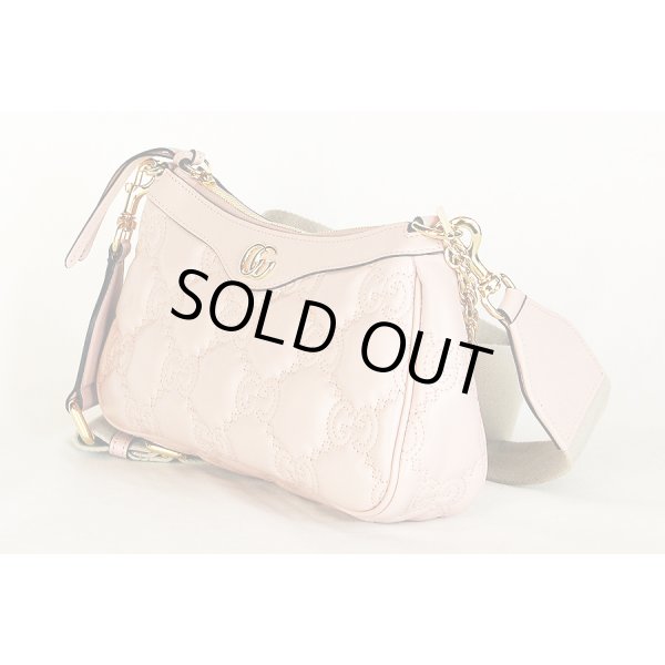 グッチ　GGマトラッセショルダーバック 735049 493075 ピンク　サイド