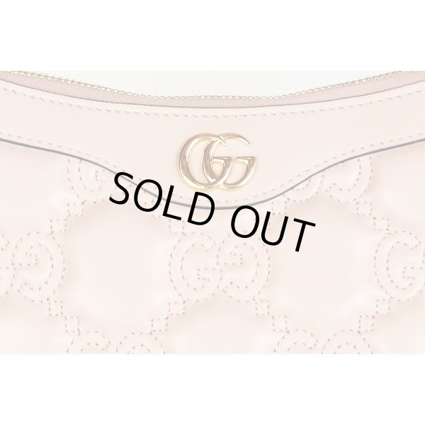 グッチ　GGマトラッセショルダーバック 735049 493075 ピンク　表面拡大