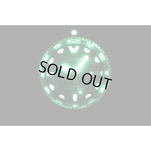 シチズン　プロマスター　メカダイバー２００　ＮＢ６００４－０８Ｅ　グレー文字盤　ライト暗闇