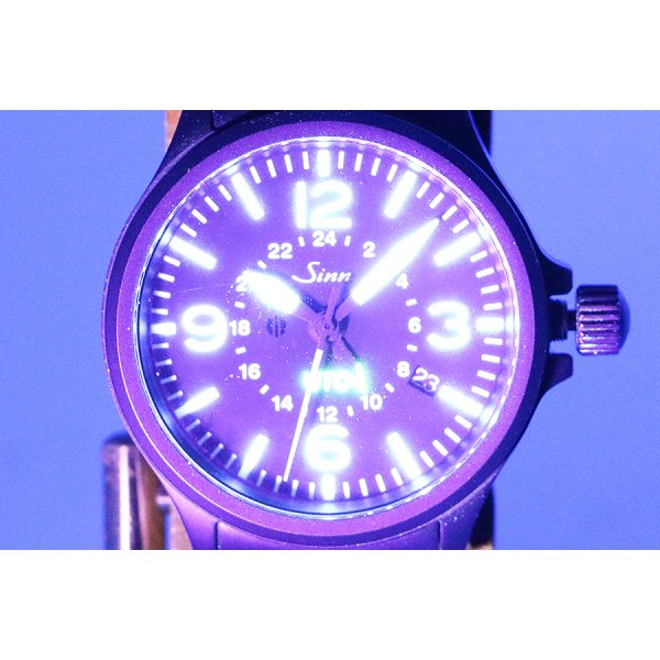 ジン　８５６Ｓ　ＵＴＣ　黒文字盤　ライト