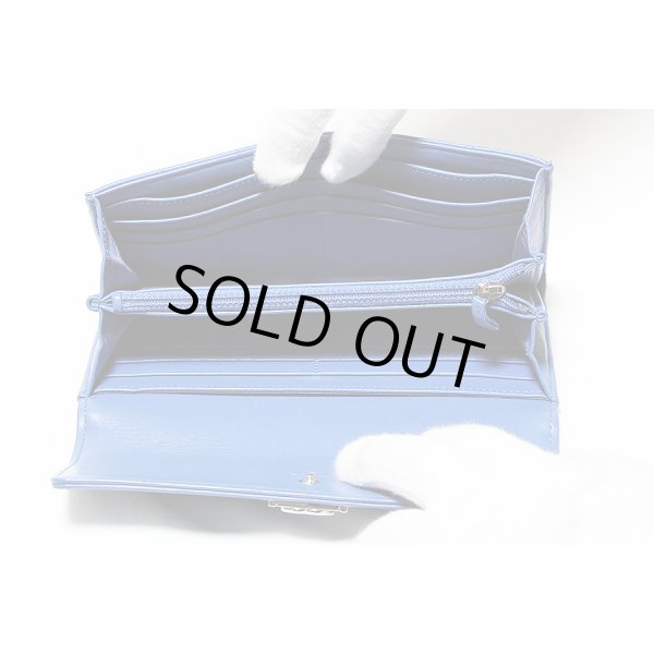 シャネル　ボーイシャネル ニツ折長財布 A80286 ブルー　中身