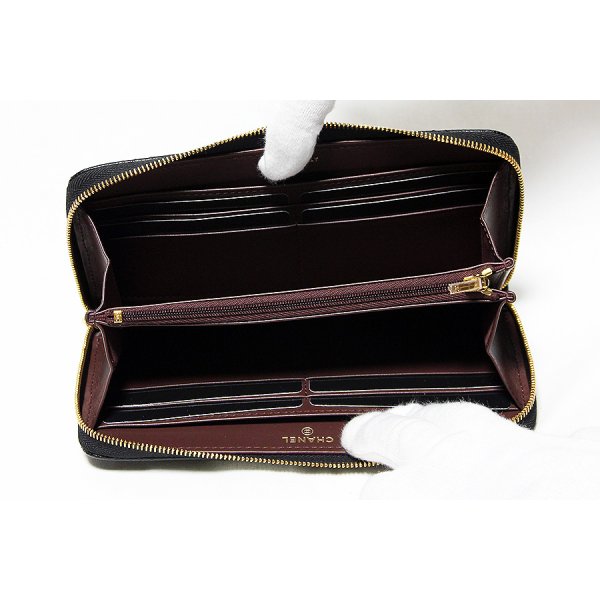 シャネル　クラシック ロングジップウォレット AP0242 ブラック　中身