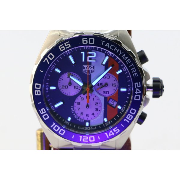 タグホイヤー　フォーミュラー１　クロノグラフ　ＣＡＺ１０１Ｎ　青ストライプ文字盤　ライト