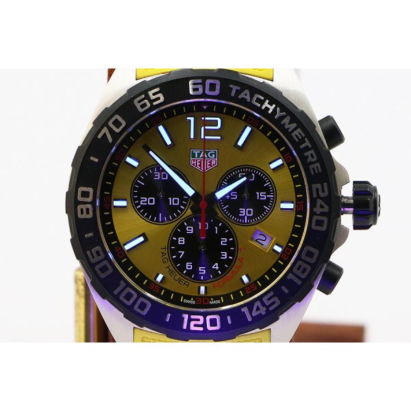 タグホイヤー　フォーミュラー１　クロノグラフ　ＣＡＺ１０１ＡＭ　黄色文字盤　ライト