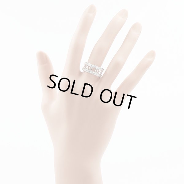 ティファニー　750WG オープンアトラス ハーフダイアイリリング 7.10g　装着イメージ