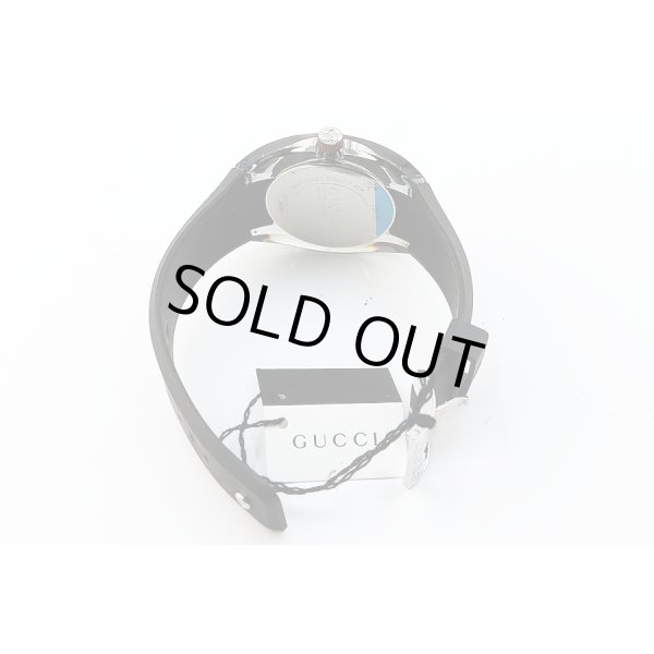 グッチ　ＳＹＮＣ（シンク）　ＹＡ１３７．１　銀文字盤　ラバーベルト