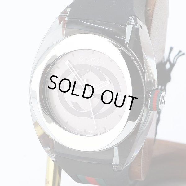 グッチ　ＳＹＮＣ（シンク）　ＹＡ１３７．１　銀文字盤