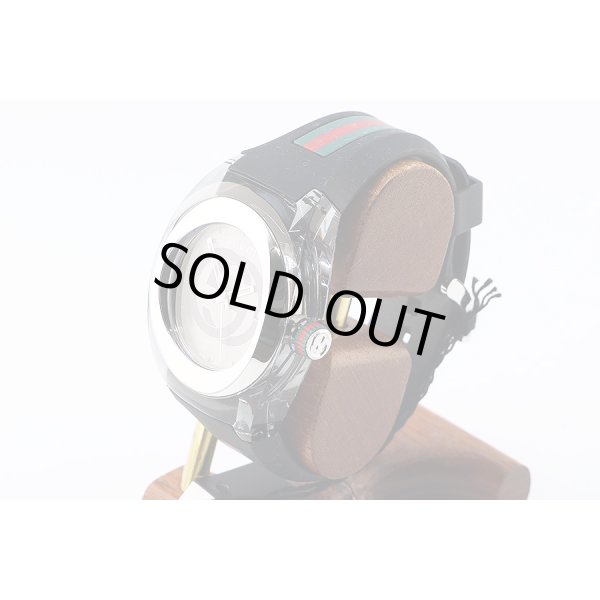 グッチ　ＳＹＮＣ（シンク）　ＹＡ１３７．１　銀文字盤　サイド