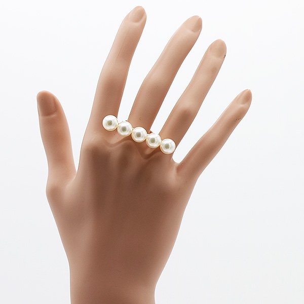 タサキ　750YG バランス シグネチャーリング 8.00mm×5P 9.10g　装着イメージ