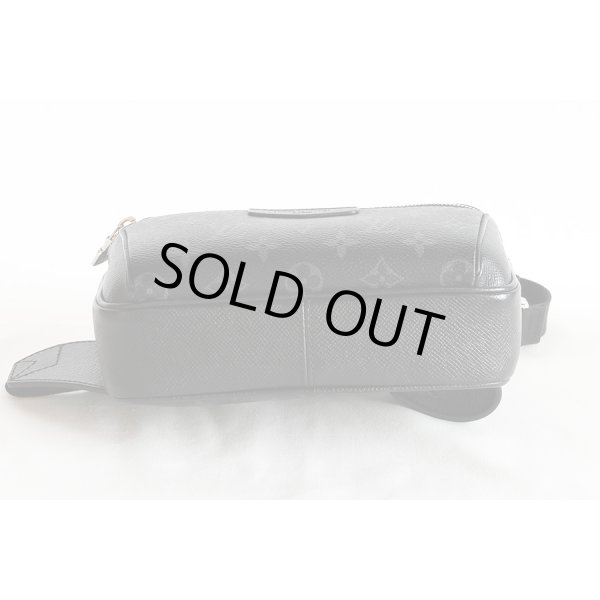 ルイ・ヴィトン　バムバッグ・アウトドア M30245　底