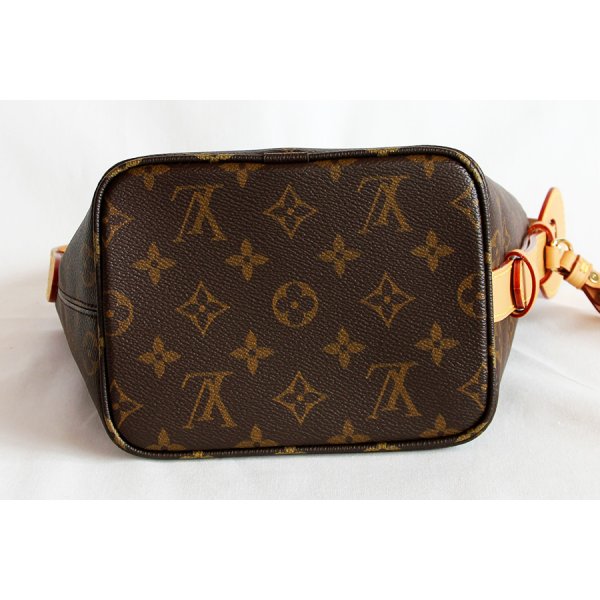 ルイ・ヴィトン　オール・インBB M12925　底