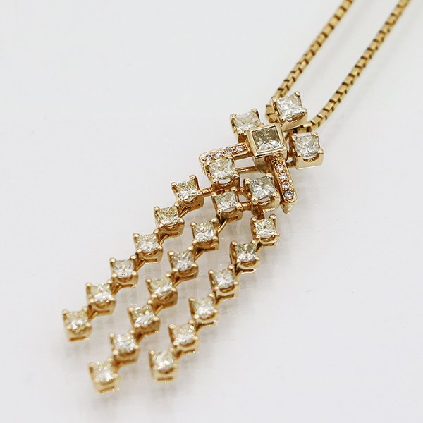 天空　K18 ダイアイリペンダントネックレス 2.91ct 0.06ct 14.00g