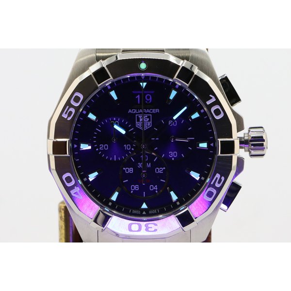 タグホイヤー　アクアレーサー　クロノグラフ　ＣＡＹ１１１０　黒文字盤　ライト